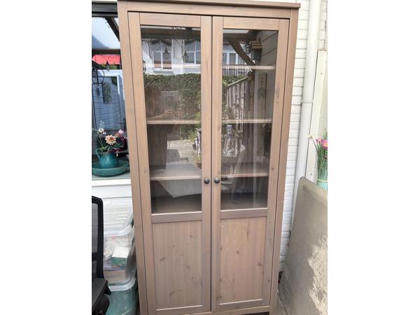 Ikea vitrinekast Hemnes
