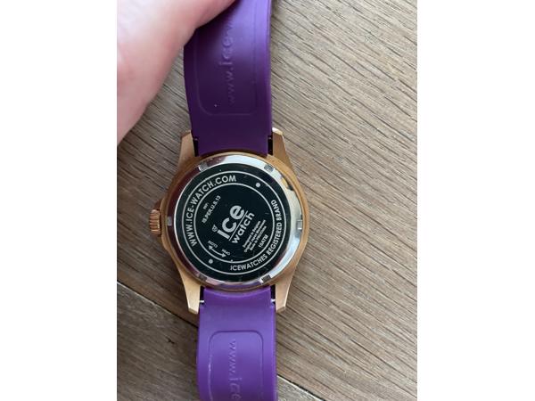 Nieuwe paarse Ice Watch type IS per us 13 met metalen kast