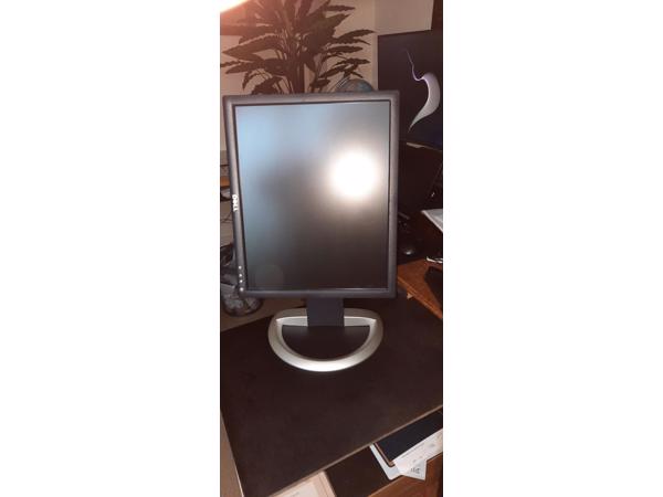 Monitor Dell - 17' - Ook vertikaal te draaien  (A4)