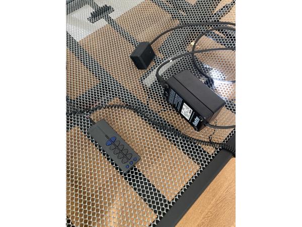 2 Auping eenpersoonsbedden elektrisch verstelbaar