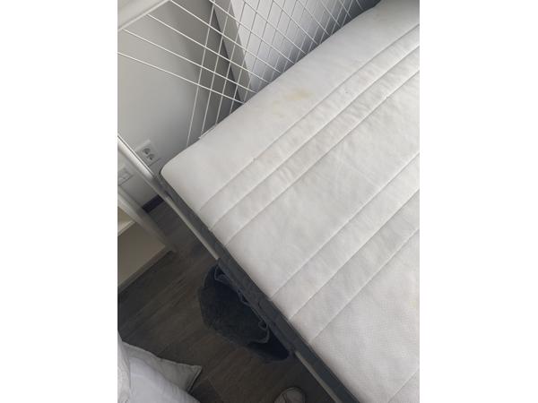 Matras Ikea Hovag 140x200
