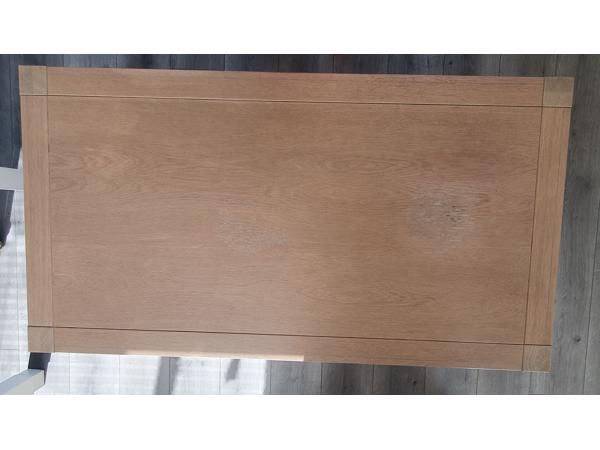 Zware houten bijzettafel