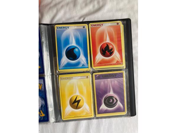 Pokemon card game boekje vol