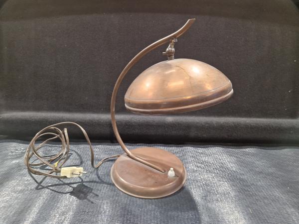 Lamp 35 cm hoog op ronde voet