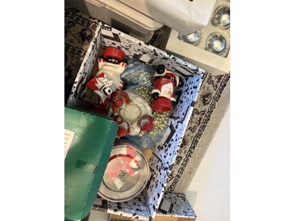 Kerstversiering We gaan verhuizen, kerstballen, en andere versiering voor in de boom en in huis