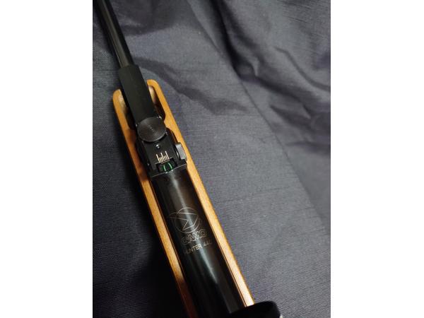 GAMO HUNTER 440 (4,5mm) 24 Joule richtkijker 4x32  Z.G.A.N