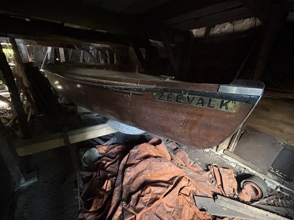 Houten zeilboot