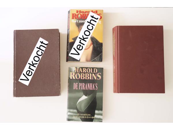 2 boeken van Harold Robbins, gaan over geld, seks en macht