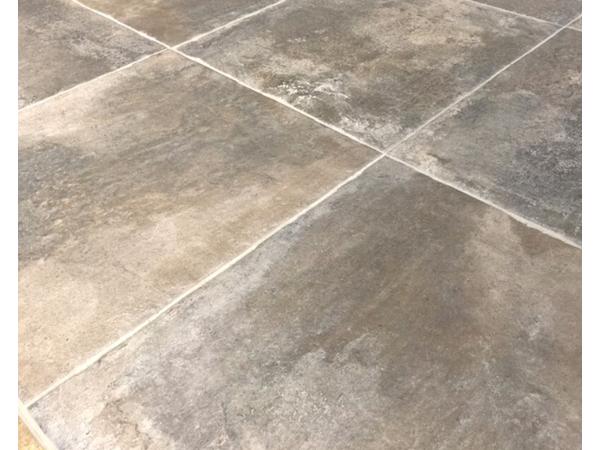 Boergondische Dallen 50x50 en multiformato robuuste plavuis