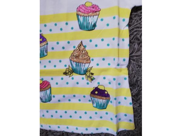 Glo-Story cupcakes t-shirt geel 110