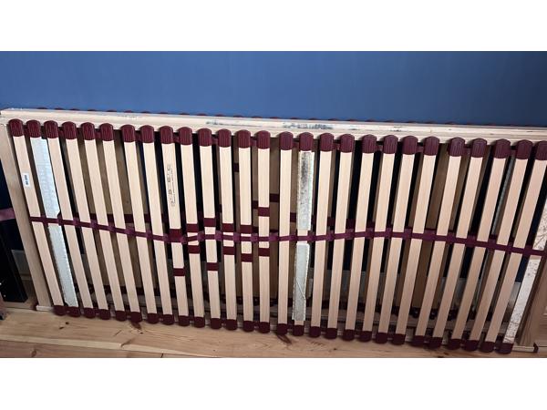 2 pers. Bed 160x200 zwart/bruin+boden+nachtkastje