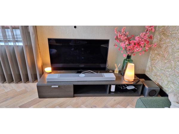 Mooi donkerbruin houten tv meubel