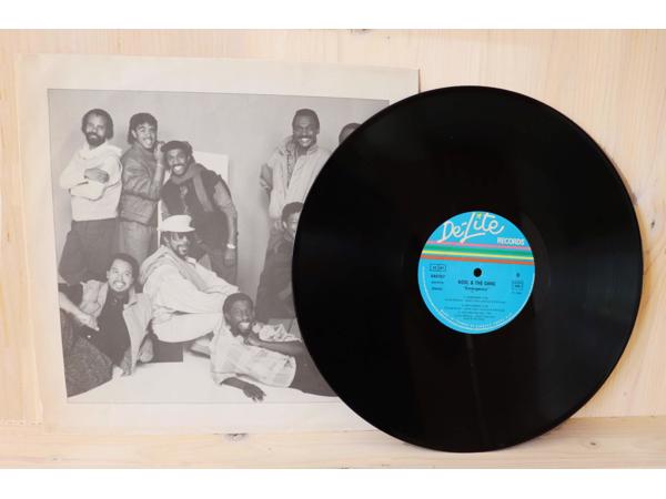 Kool & The Gang – Emergency Label:	De-Lite Records jaar:1984