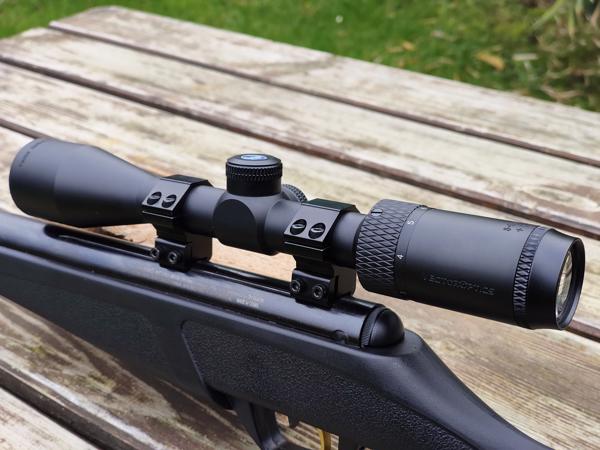 Crosman Shockwave NP 5.5mm, vector optics Matiz 3-9×40 SFP M