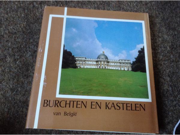 10 prachtige boeken van Burchten & kastelen