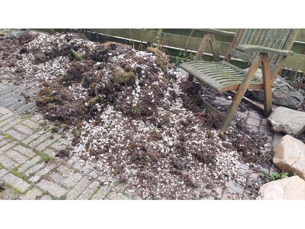 Grind witte stenen gratis op te halen