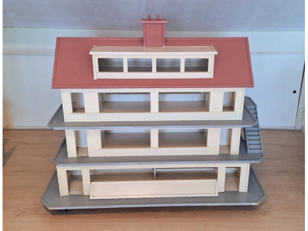 GROOT poppenhuis