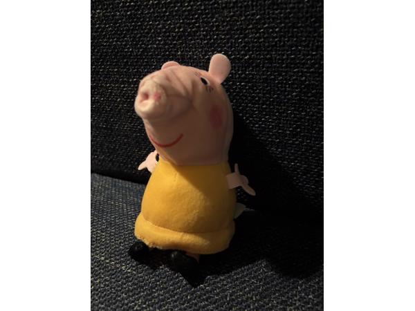 Peppa Pig knuffel big gele jurk Peppa big biggetje