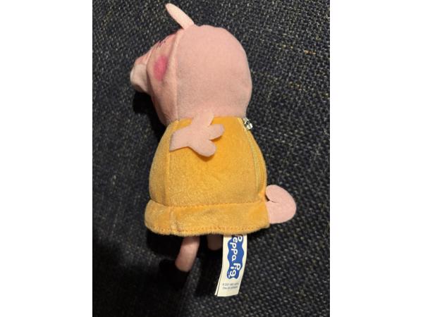 Peppa Pig knuffel big gele jurk Peppa big biggetje