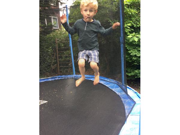 grote trampoline