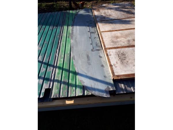 Te koop een oude schaftkeet reeds gedeeltelijk opgeknapt