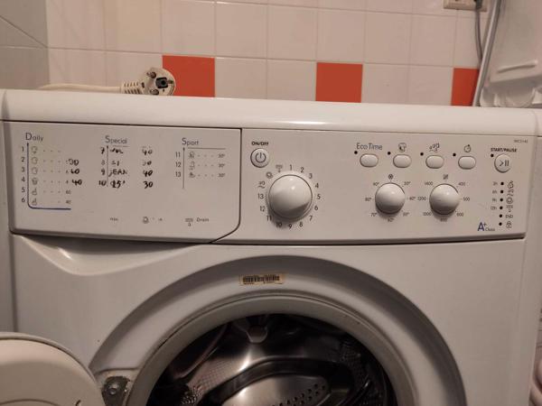 Wasmachine Utrecht Indesit IWC5145