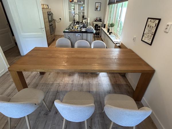 Eikenhouten eettafel 240x100cm