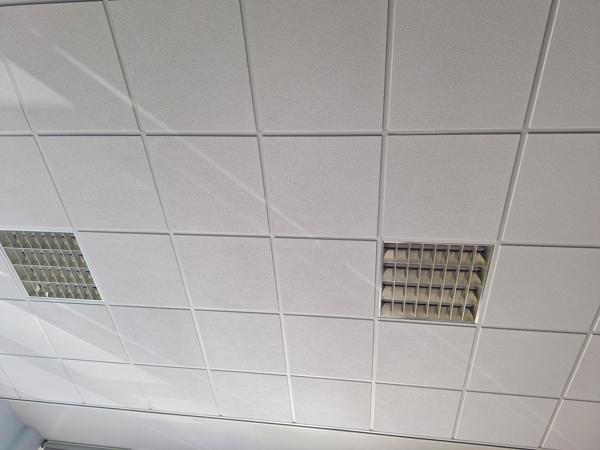 25 TL-lichtbakken 60x60 cm incl. TL-buizen en snoeren