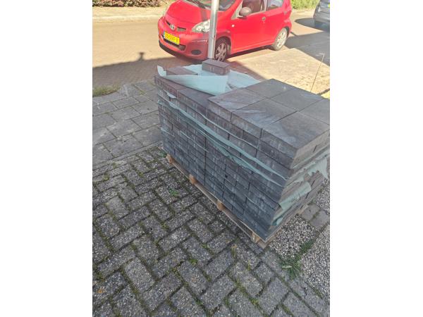 nieuw ongebruikte tegels 6 - 8m2.