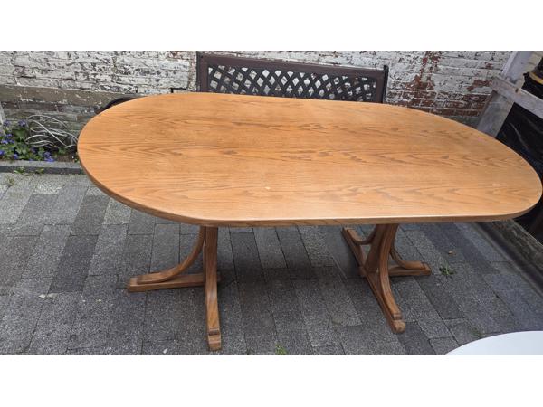 Ovale tafel hout