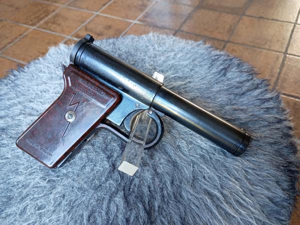 Thunderbolt Junior luchtpistooltje eind jaren veertig...