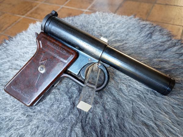 Thunderbolt Junior luchtpistooltje eind jaren veertig...