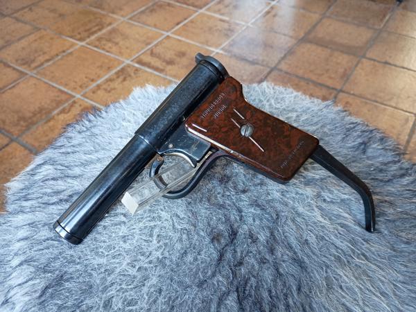 Thunderbolt Junior luchtpistooltje eind jaren veertig...