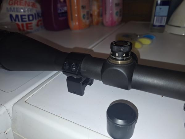 N 2 optics scope 8-32 x 50 AO en verlicht mildots kruis.