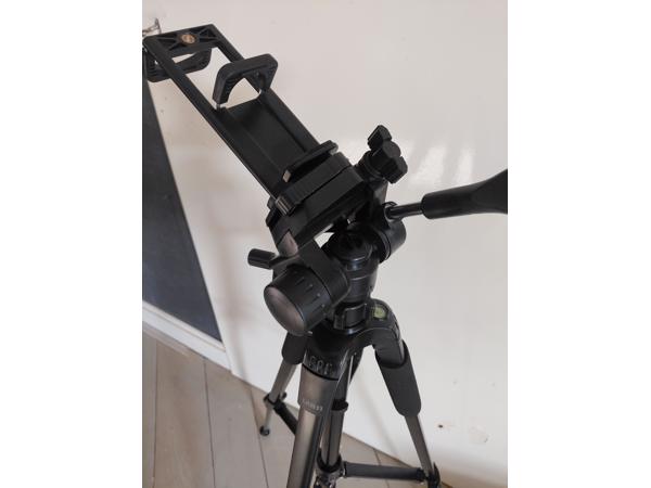 Oordoppen statief en draadloze oplader