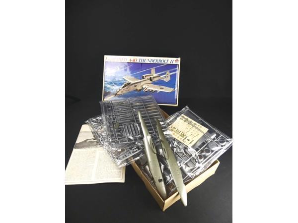 Esci Fairchild A-10 Thunderbolt II 1/48 model 1977 Nieuw