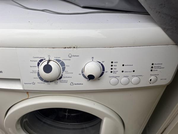 Wasmachine en vriezer