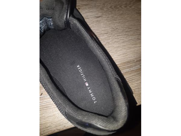 Tommy Hilfiger schoenen zwart maat 45, 1 keer gedragen