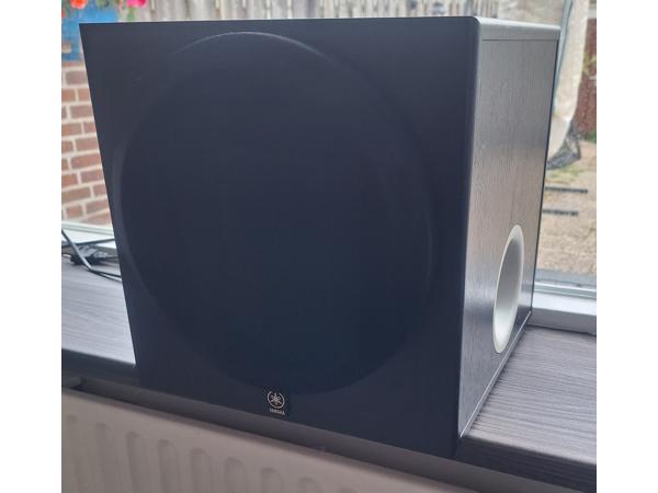 Yamaha subwoofer yst-sw012