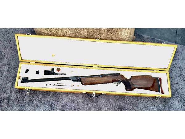 Topstaat Diana 65 luchtbuks match uitvoering.