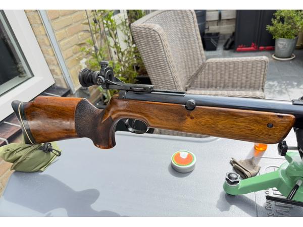 Topstaat Diana 65 luchtbuks match uitvoering.