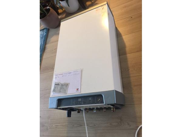 Oude CV ketel - oud ijzer