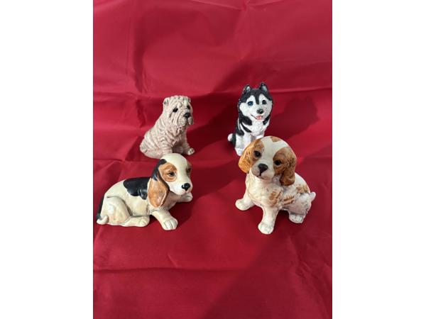 Honden beelden 4 rassen , samen of in delen te koop beeldjes