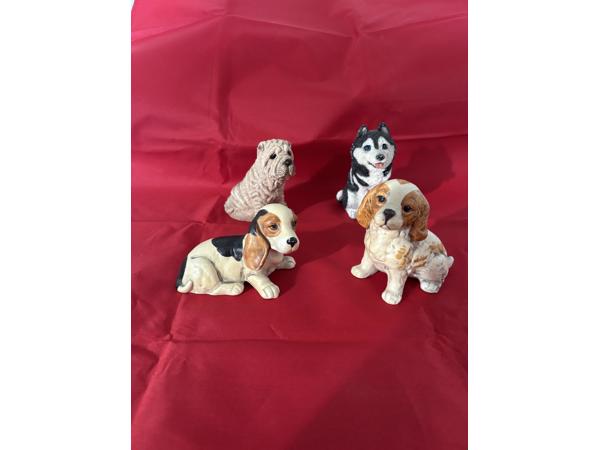 Honden beelden 4 rassen , samen of in delen te koop beeldjes