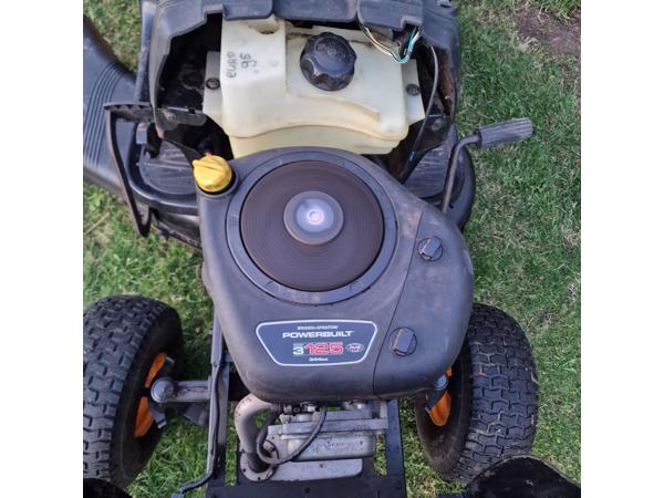 McCulloch / Husqvarna 12,5pk hydrostaat zitmaaier 2014