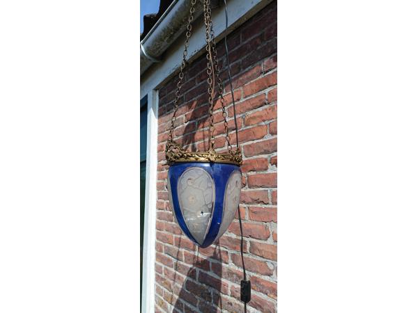 Kerklamp te koop (Met barsten in glas)