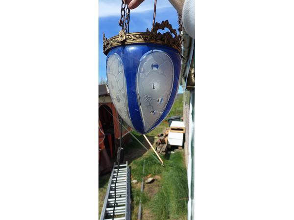 Kerklamp te koop (Met barsten in glas)