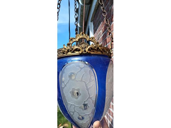 Kerklamp te koop (Met barsten in glas)