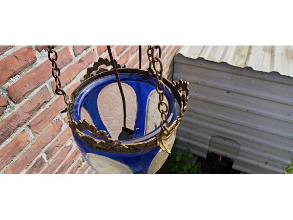 Kerklamp te koop (Met barsten in glas)