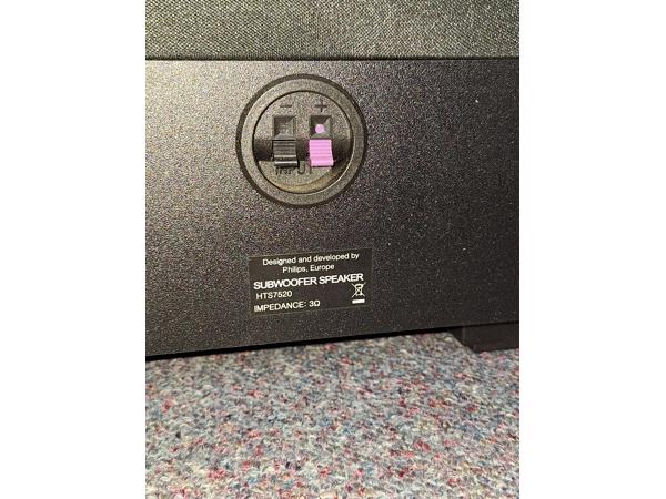 Philips subwoofer speaker hts7520